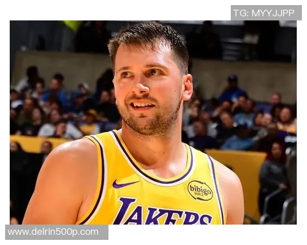 康宁汉姆本赛季6次砍下30分10助攻,超越东契奇升至联盟第一 康宁汉姆本赛季6次砍下30分10助攻,超越东契奇升至联盟第一