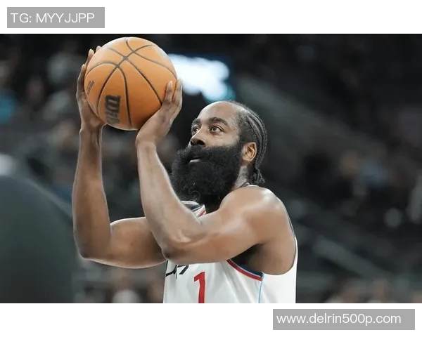 美记：哈登与快船存在严重的续约分歧，前者曾认真考虑过重返火箭